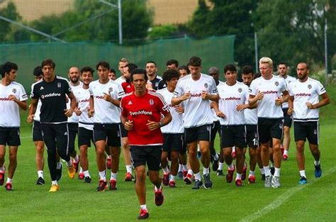 B­e­ş­i­k­t­a­ş­ ­K­a­f­i­l­e­s­i­ ­İ­s­t­a­n­b­u­l­­a­ ­D­ö­n­d­ü­